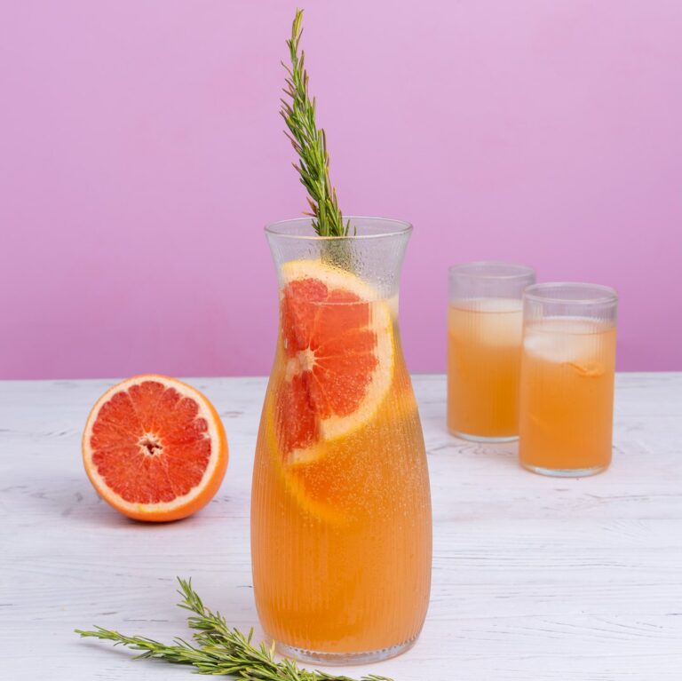 Ice tea pétillant au pamplemousse