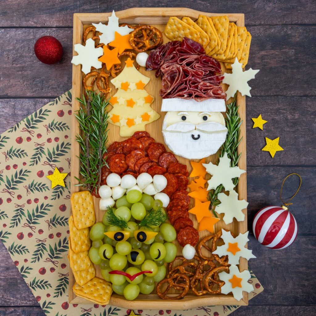 Grinch & Santa Snack Board