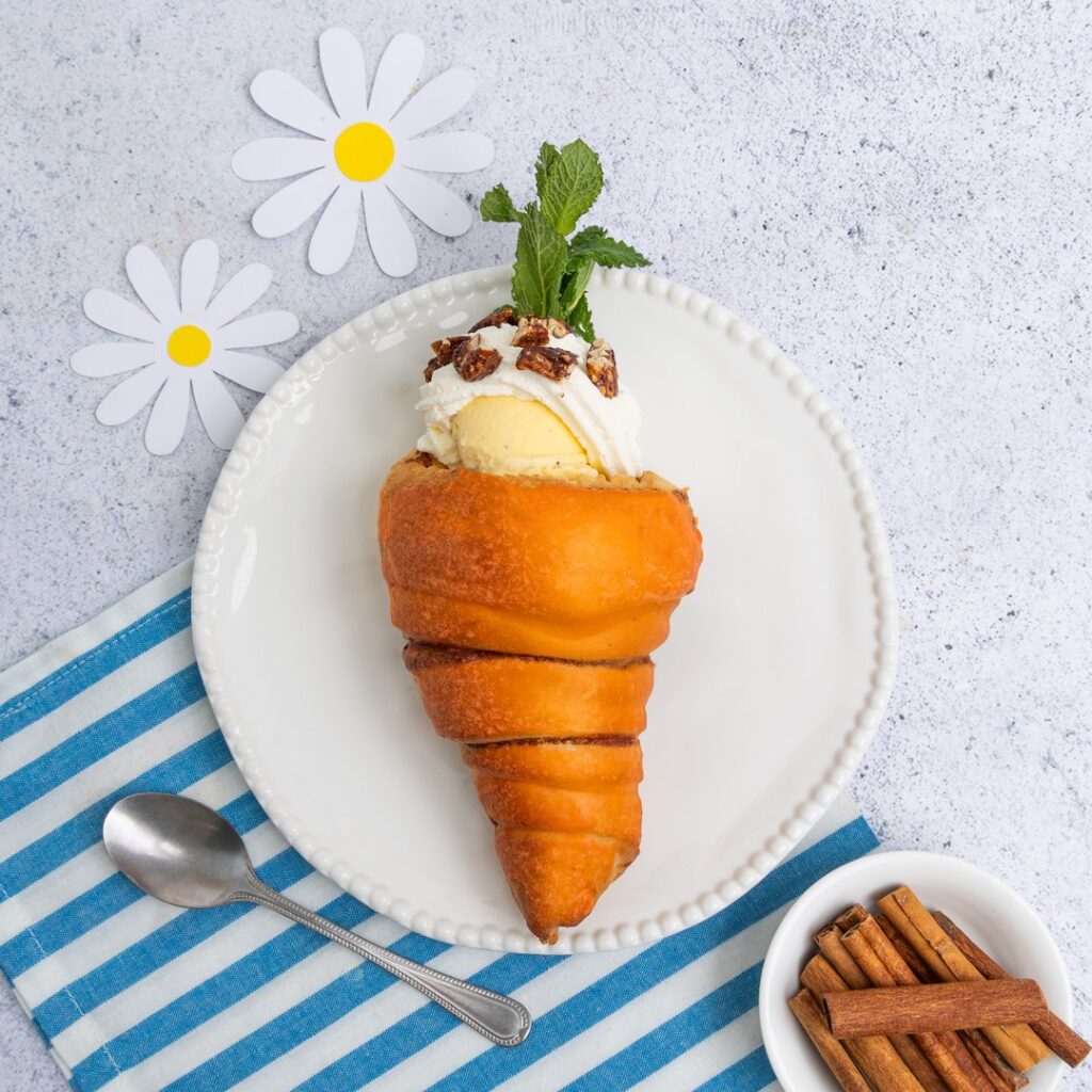 Cinnamon Roll Easter Cones