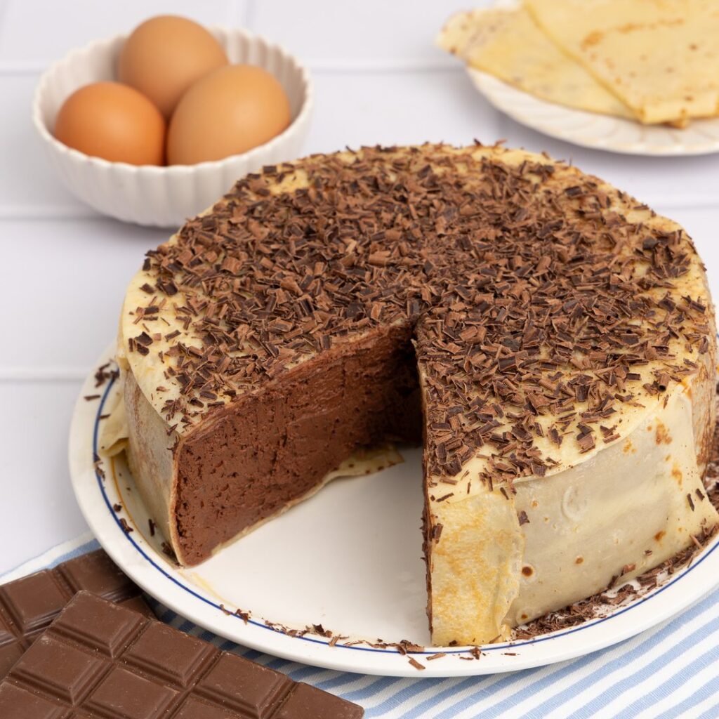 Gâteau de crêpes à la mousse au chocolat