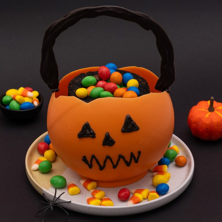 Jack O’ Lantern Cake