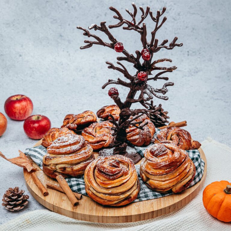 Apfelbaum-Zimtschnecken