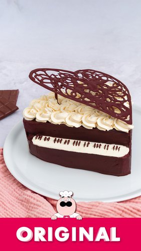 Piano Cake