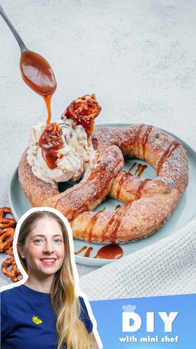 Auntie Anne's Cinnamon Pretzel