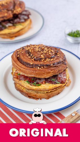 BECfast Cinnamon Rolls